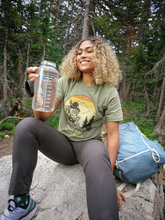 Pack It In, Pack It Out Unisex Short Sleeve Tee Short Sleeve