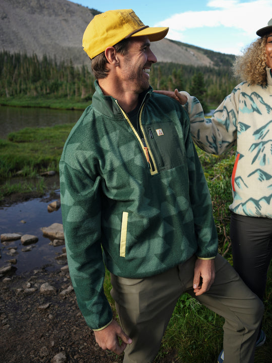 Ponderosa Pine Unisex Half Zip Fleece Outerwear